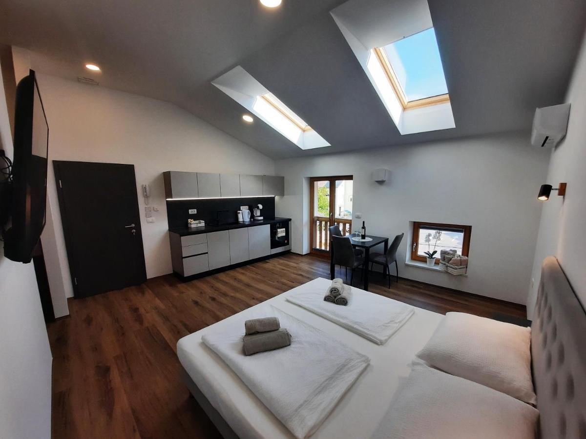 Apartments Hlapi With Spa Kobarid Zewnętrze zdjęcie