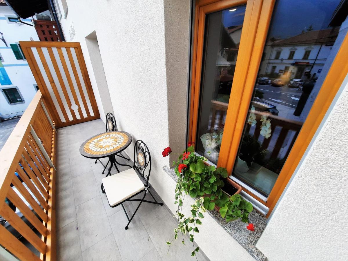 Apartments Hlapi With Spa Kobarid Zewnętrze zdjęcie